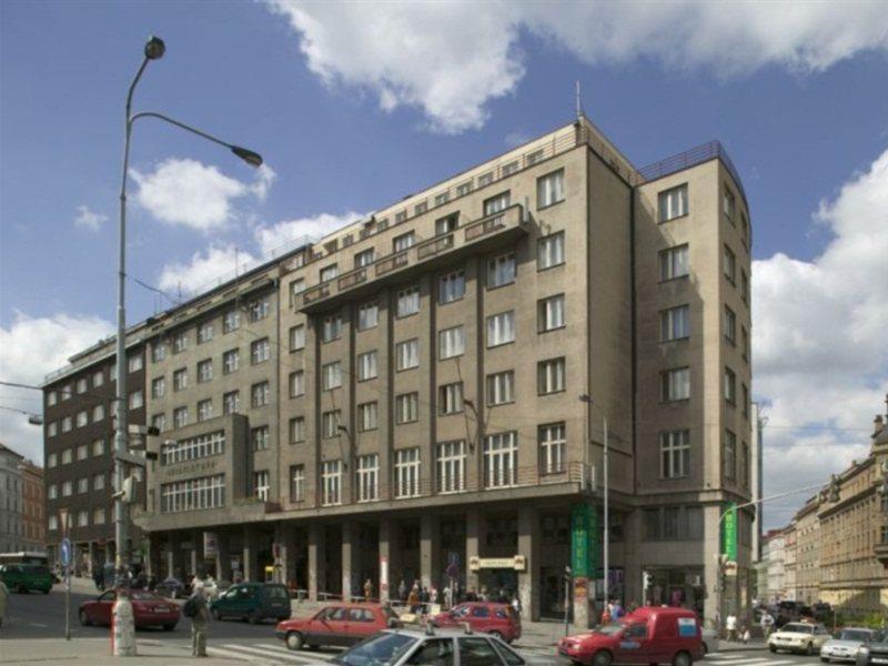 Hotel Legie Praha Bagian luar foto